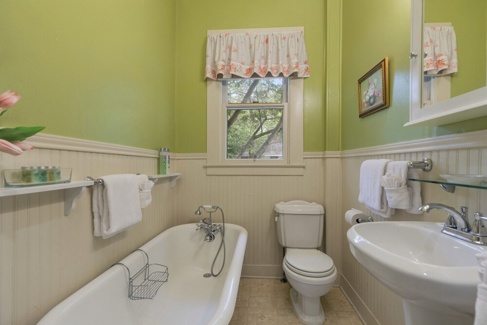 Charming Historic Home one Block From Mainst