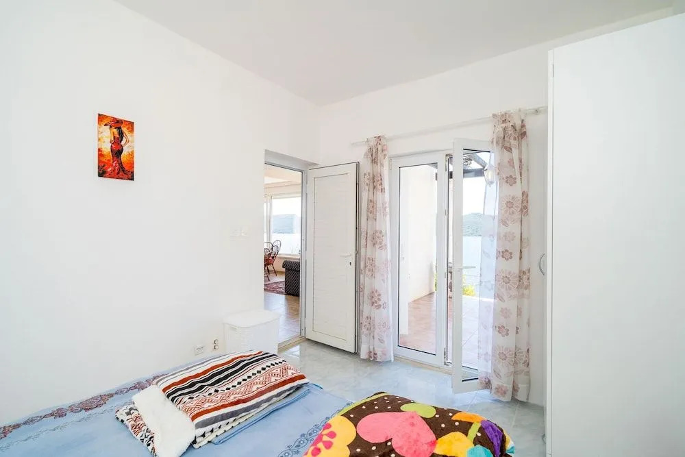Apartment Kia
