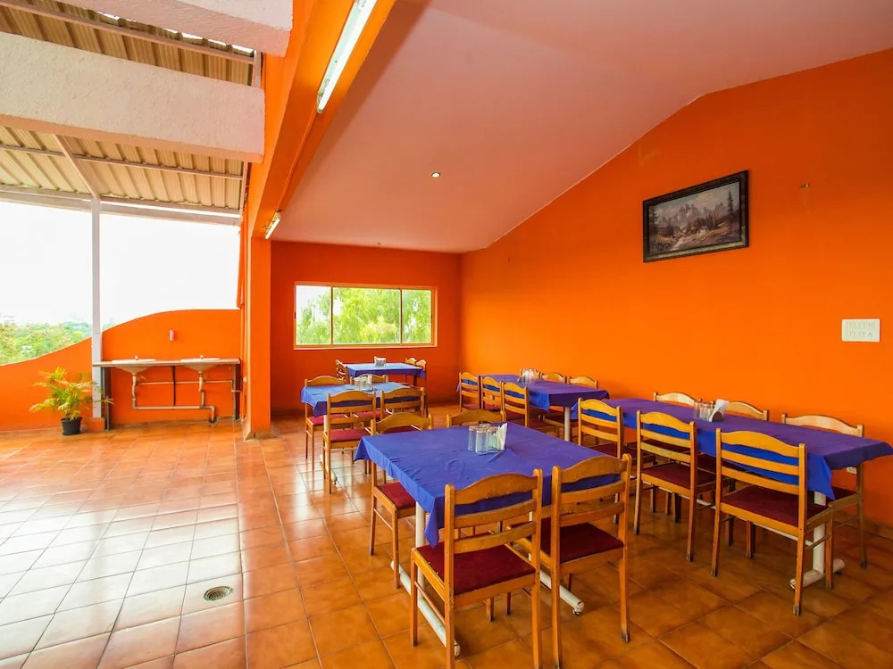 OYO 3496 Dass Suites