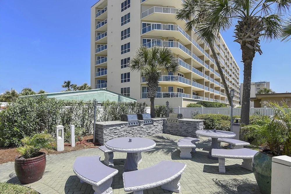 Silver Beach 1104w 3 Bedroom Condo