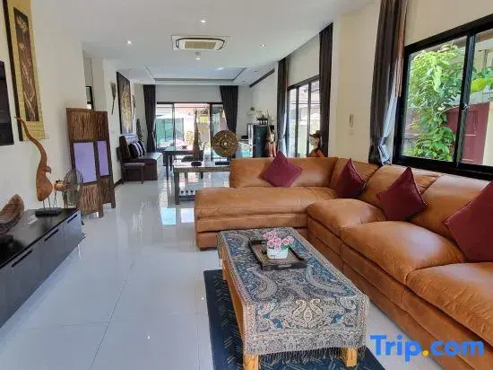 Sila Thai Pool Villa1