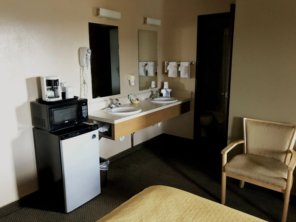 FairBridge Inn & Suites Moscow - Pullman