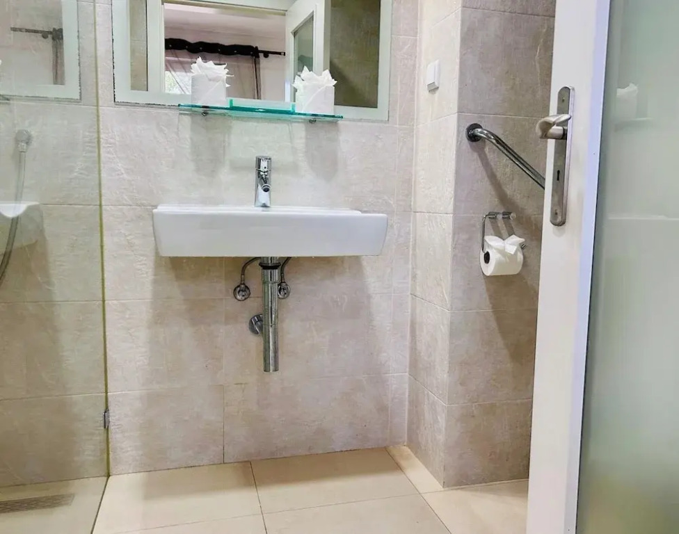 Central Lagos Town Center Apartment Near Marina