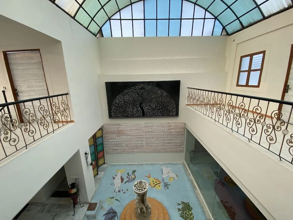 Casa Blanca Resort