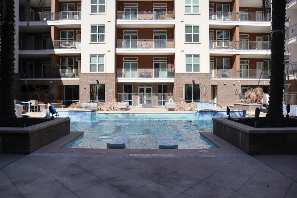 Recently Upgraded Apt with gym and pool