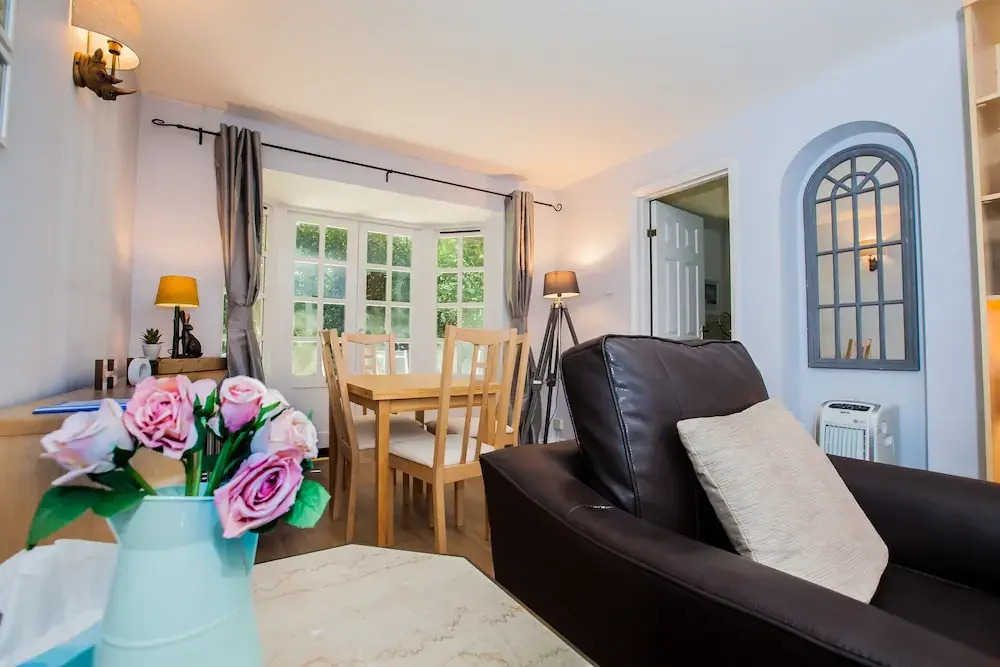 Wimbledon 2 bed 2 Bath Apartment
