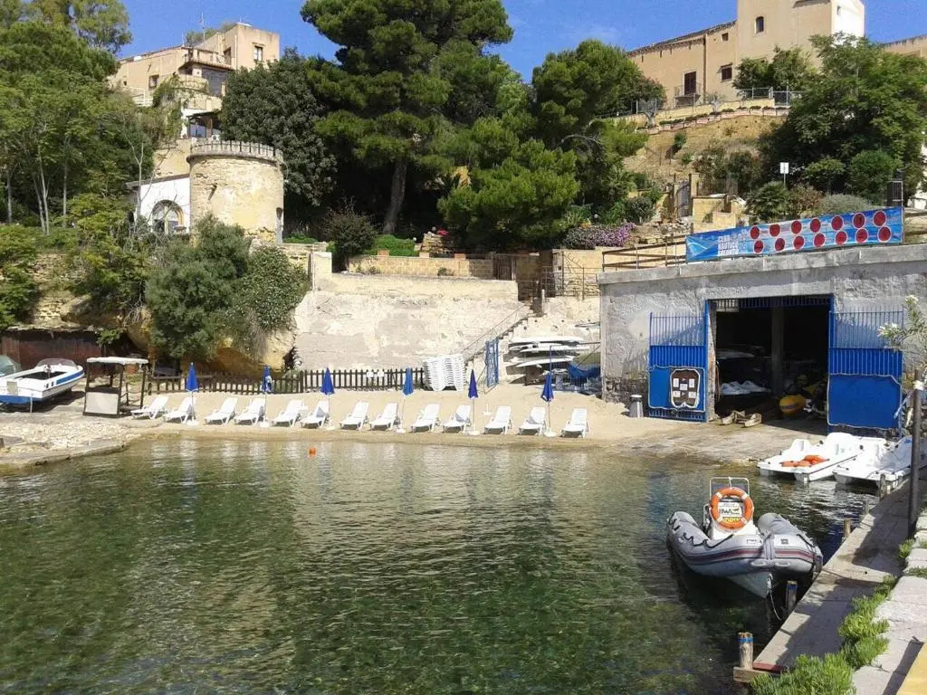 Vero Sicily - Balloniera In Solanto