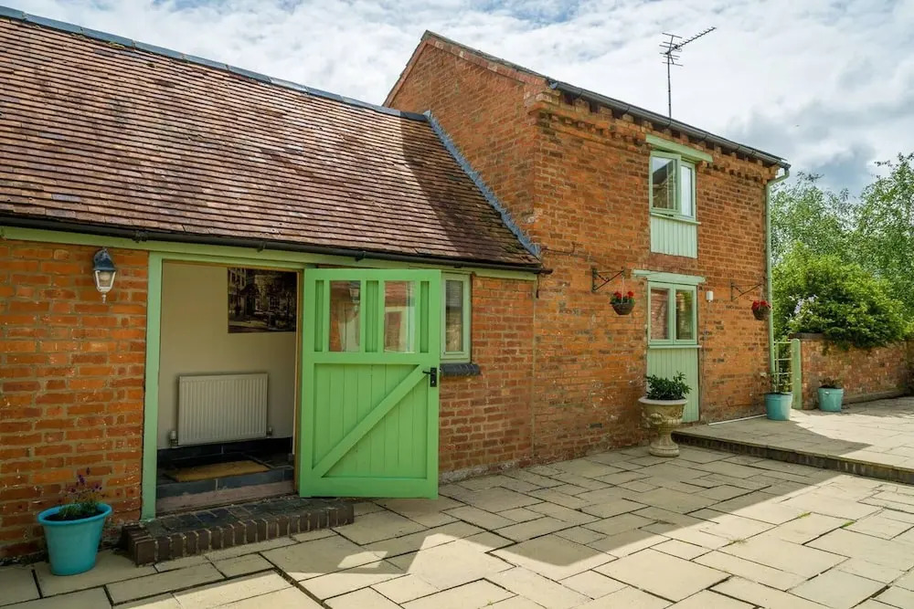 Idyllic Country Suite