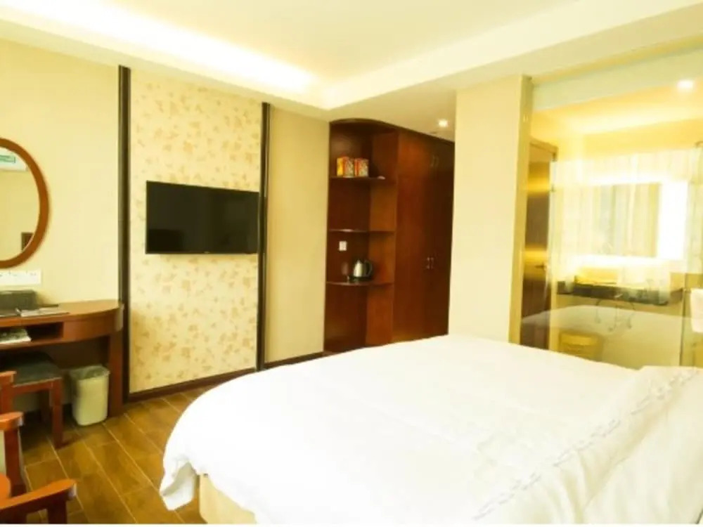 GreenTree Inn PuNing International Commodity City Hotel