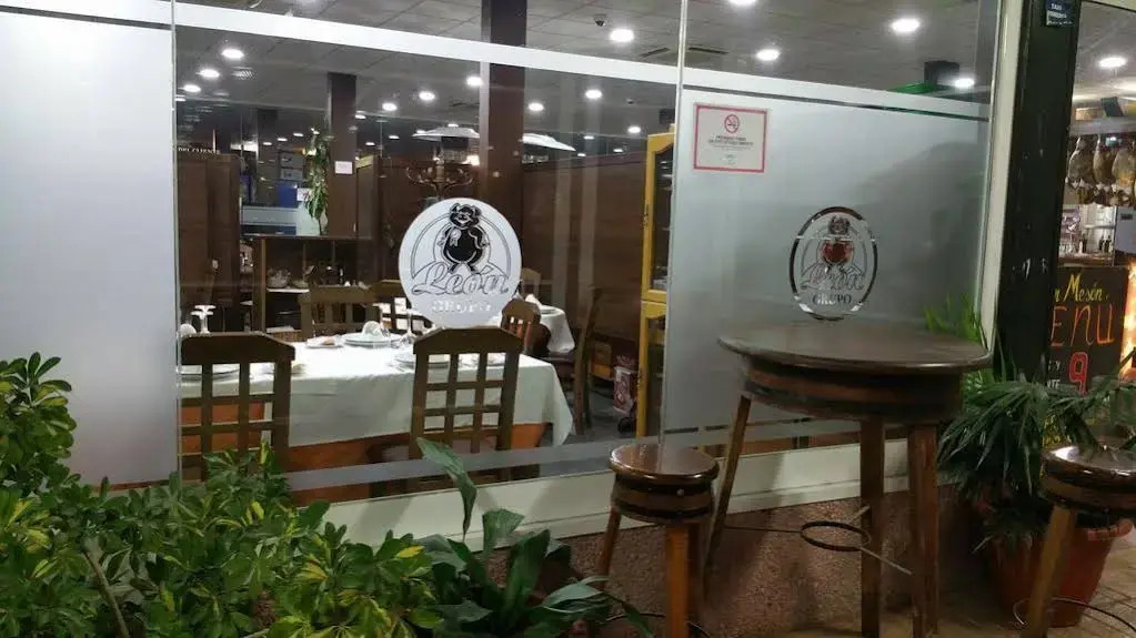 Hotel León