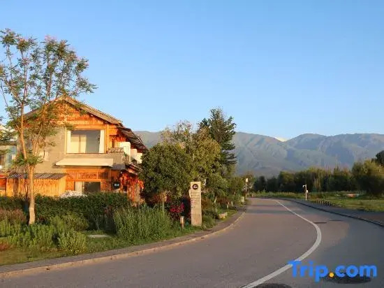 Yammy · Monet Scenic Apartment (Erhai Lake Xizhou)