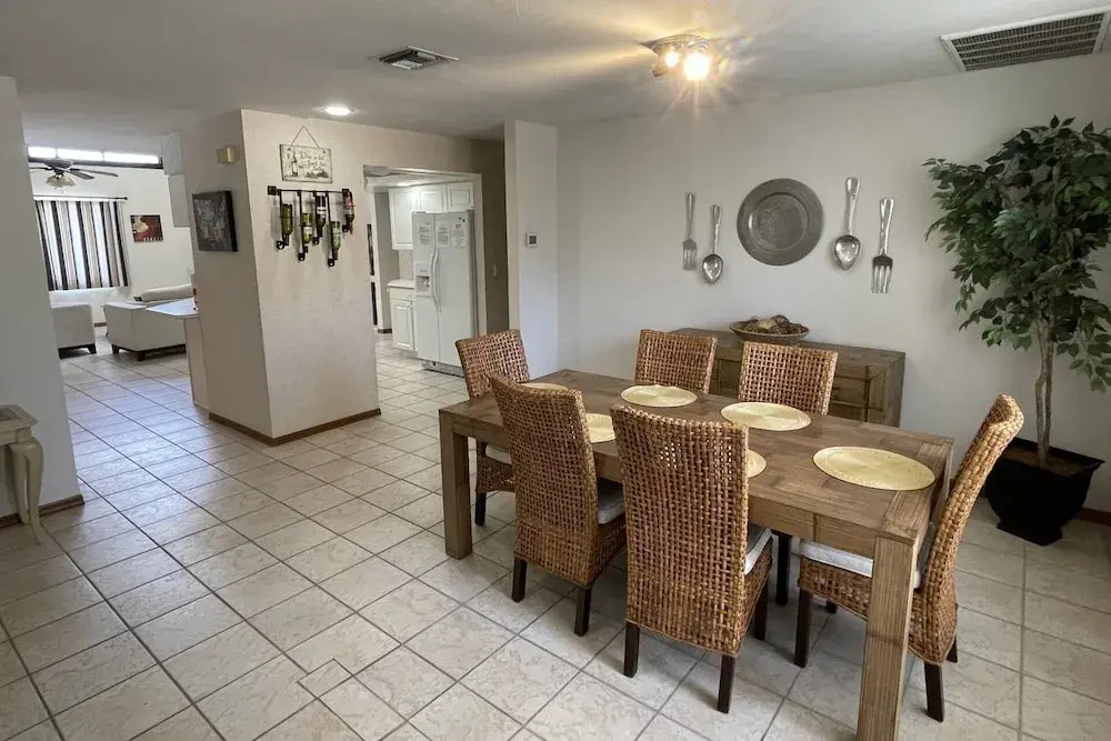 1530 SW 49th Ter