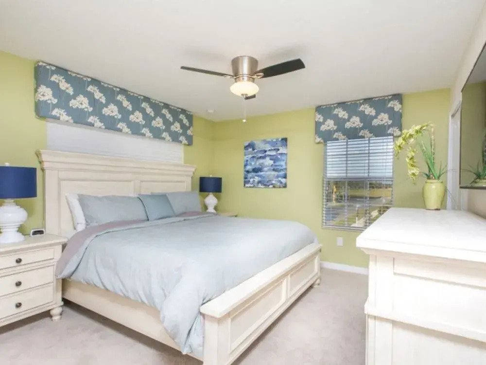 5 Bedroom Townhouse at Storey Lake 66543 by RedAwning
