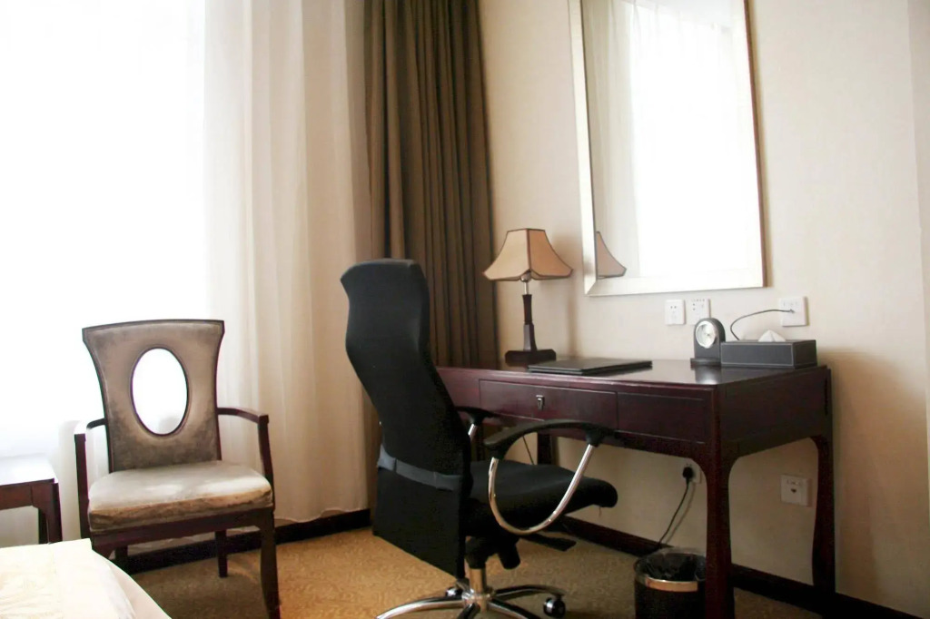 Zhong Yi Peng Ao Hotel