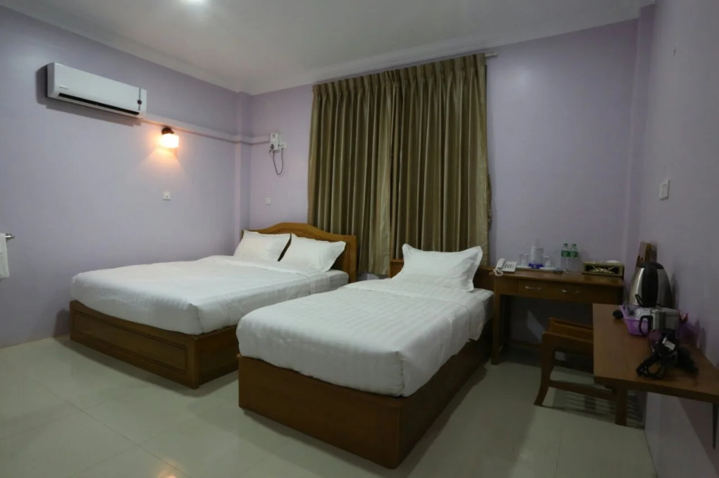 Golden Dragon Hotel