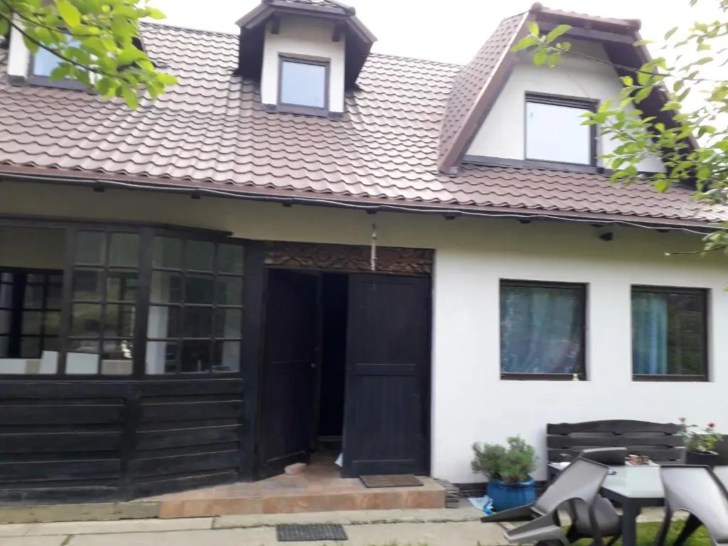 5 bedrooms chalet with city view enclosed garden and wifi at Busteni 1 km away from the slopes