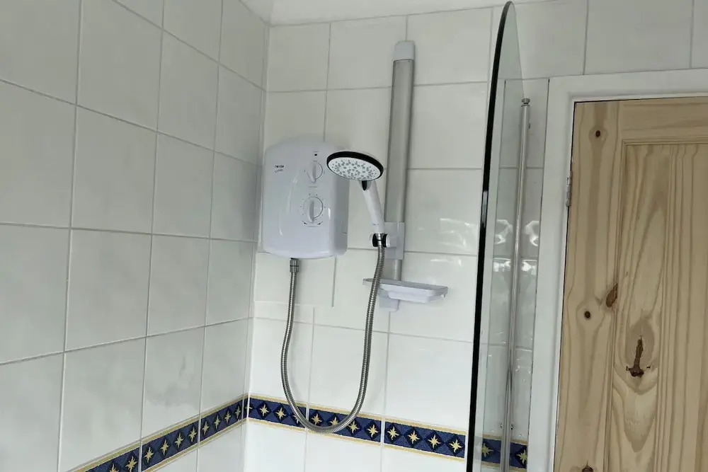 3-bed House Sleeps 5 - Smart Tv - Free Parking