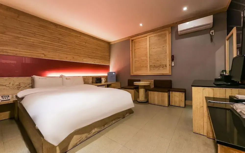 Daejeon Yuseong Paros Hotel