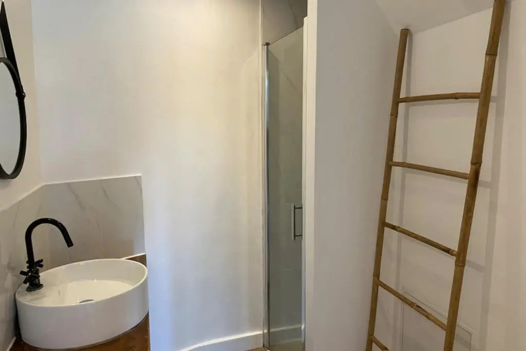 Nice 21m for 2 in the heart of Marseille