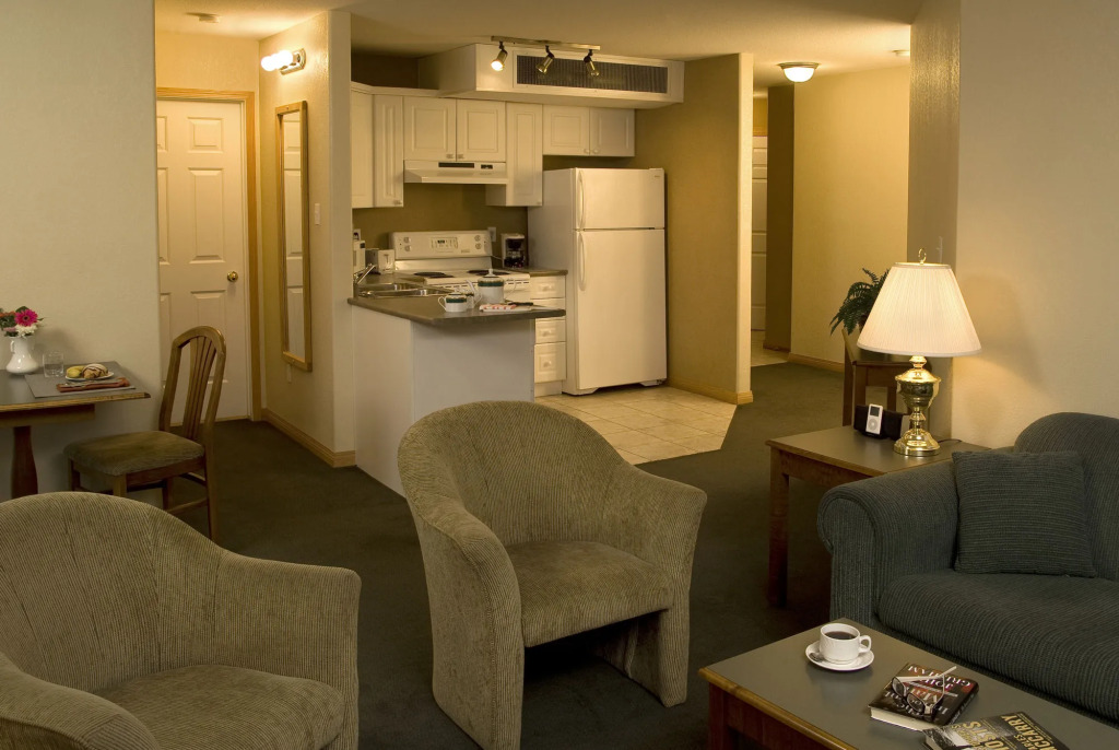 Nomad Hotel & Suites