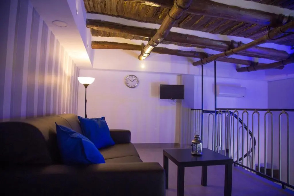 Vesuvius Luxury Suites