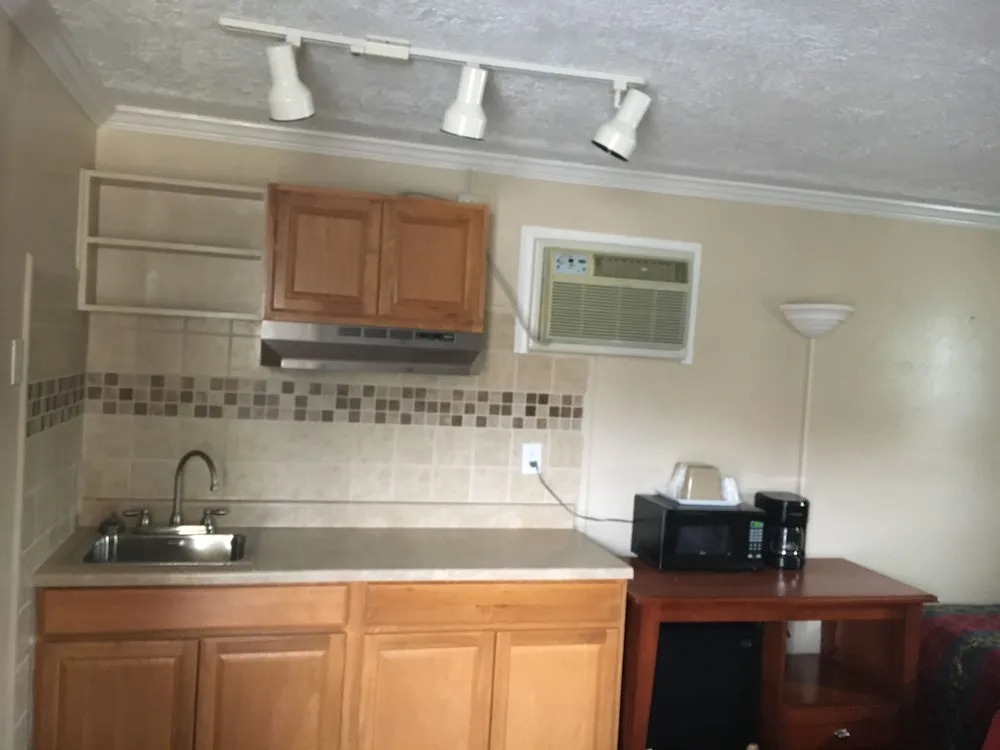 Budget Inn