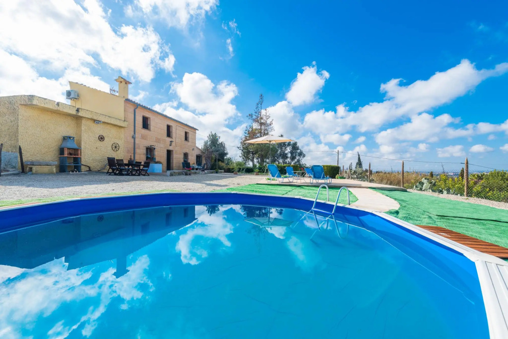 SON GUAL - Apartment with private pool in Inca. Free WiFi