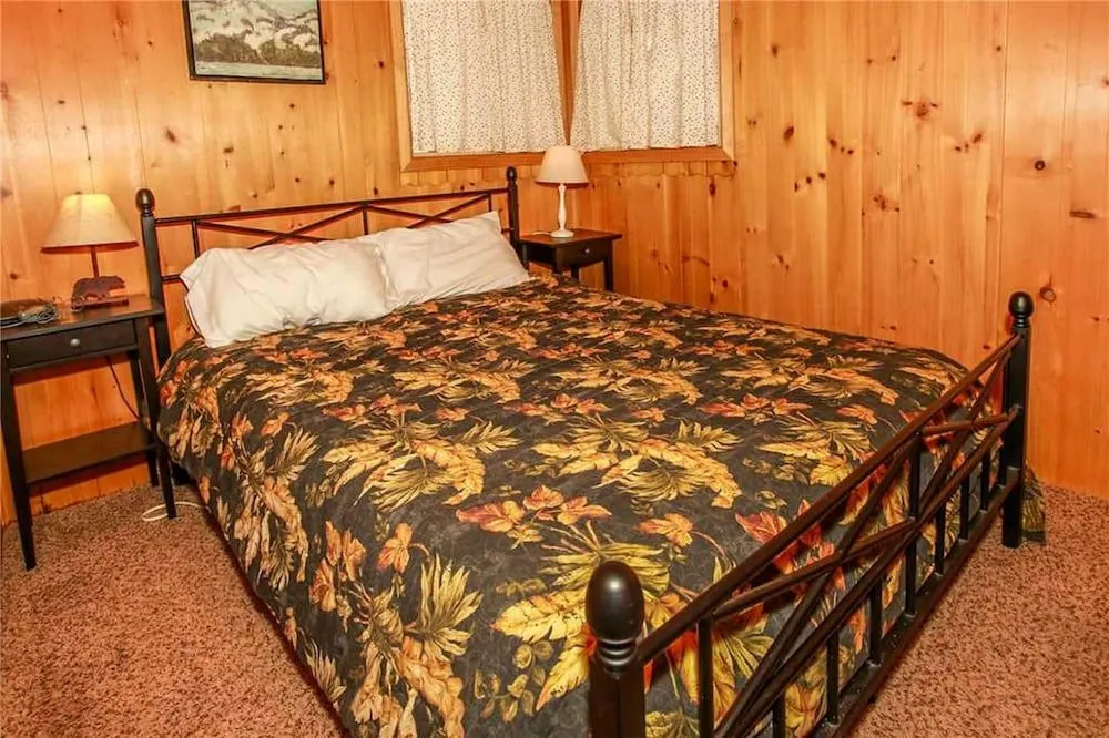 Owl Cabin