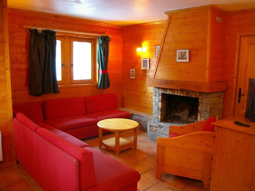 Traditional Chalet in the Large 3 Vallées Near the Slopes