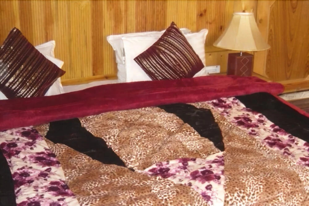 Hotel Akbar At Dal Lake Ghat Number 1