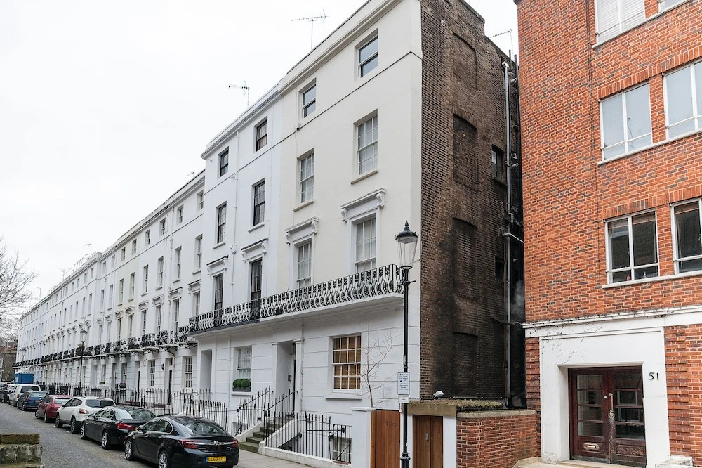 Trendy 3BR Flat in Notting Hill