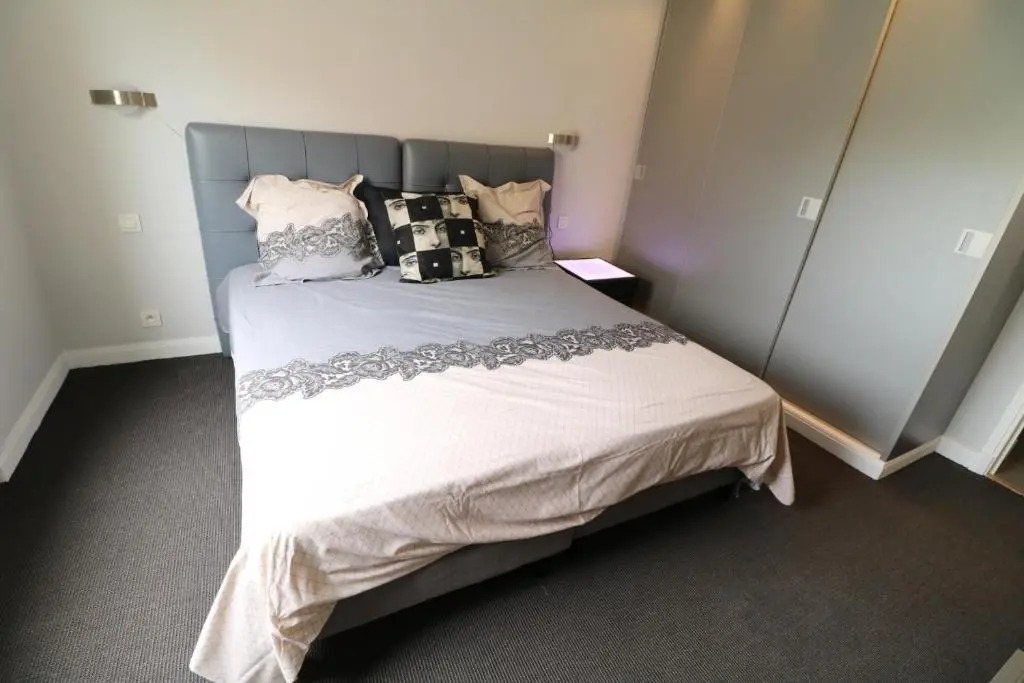 Beautiful 3 bedroom. Direct sea view. 401