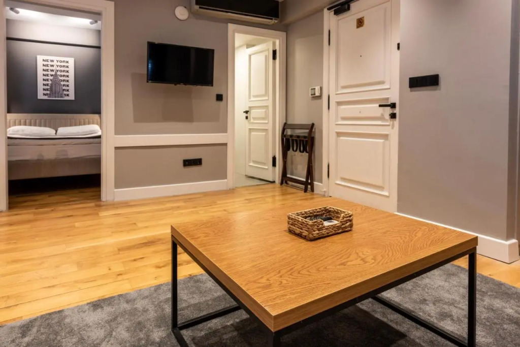 Bguest Pera Suites