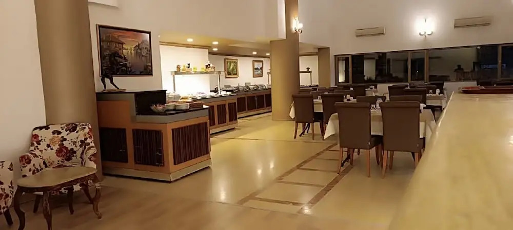 Silver Tower Residence
