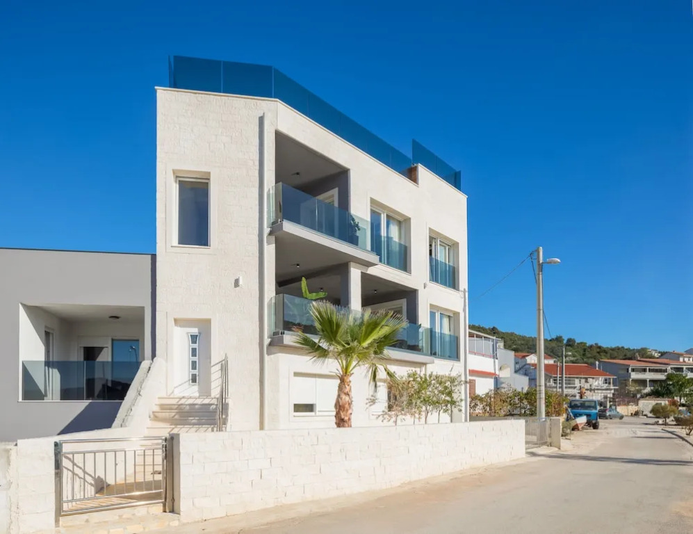 Beachfront Luxury Villa