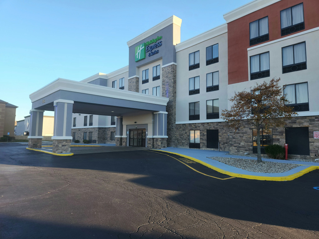 Holiday Inn Express Hotel & Suites Indianapolis W - Airport Area by IHG