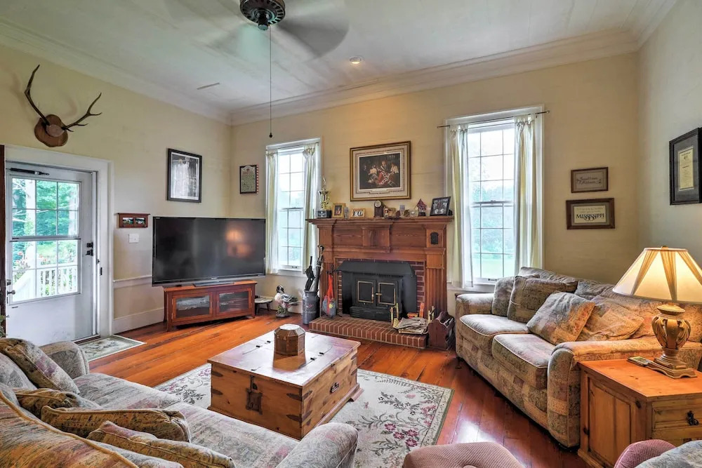 Historic 1840's Estate on 20 Acres w/ Guest House