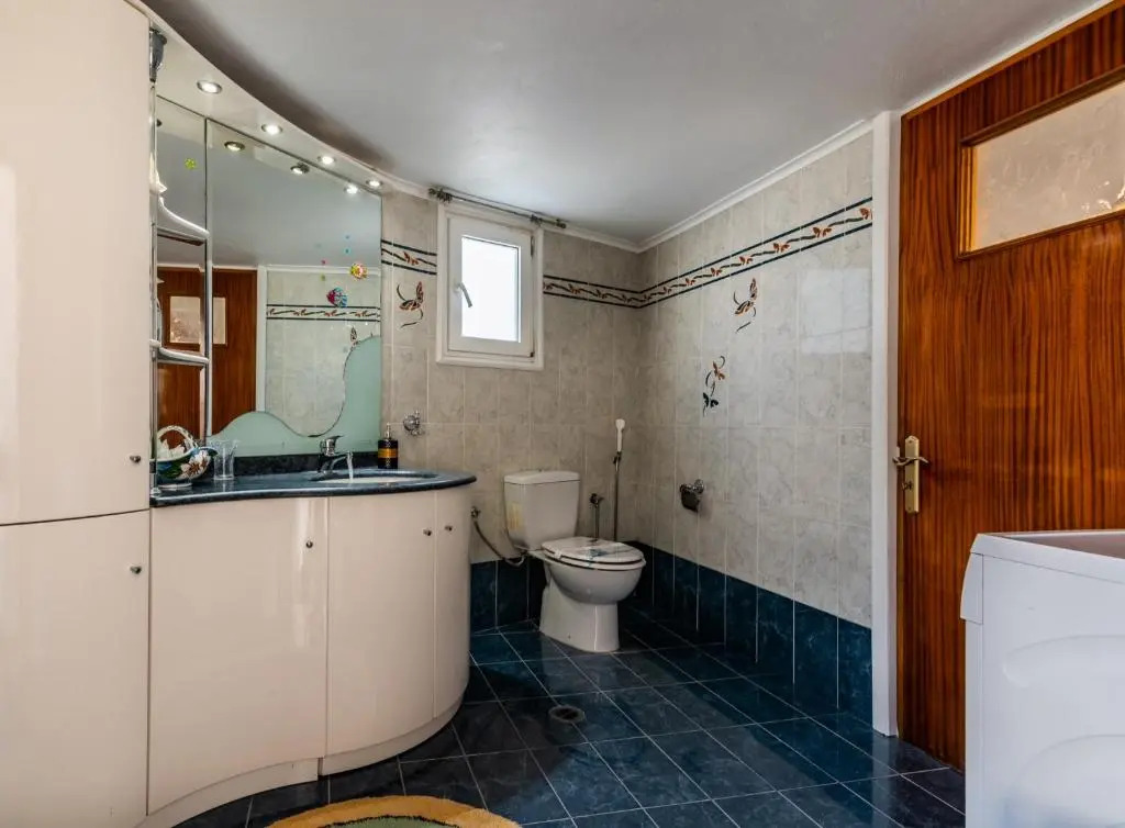 Melisses Sea View House & Studio