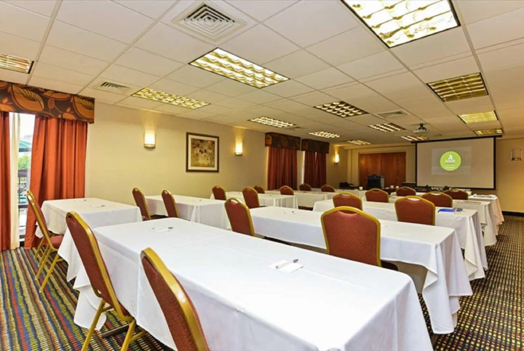 Hampton Inn & Suites Valley Forge/Oaks