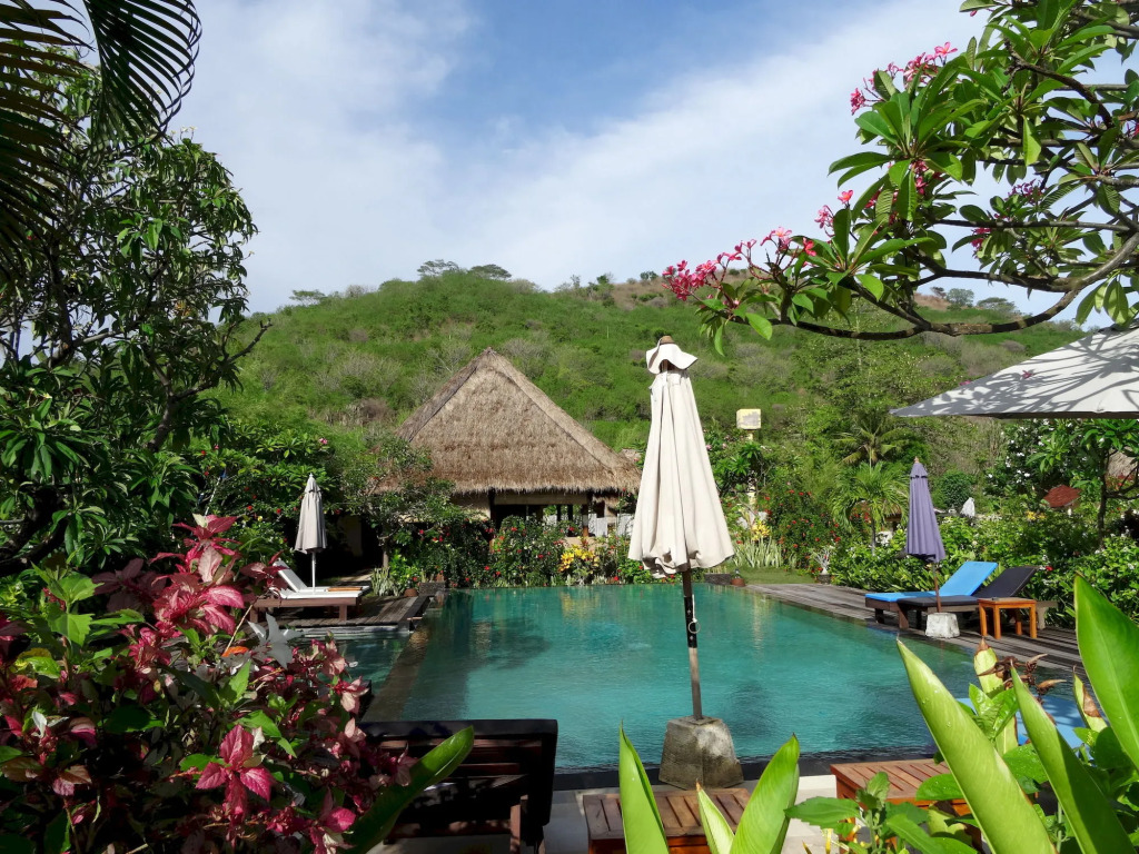 Sunia Loka Bungalows & Dive Center
