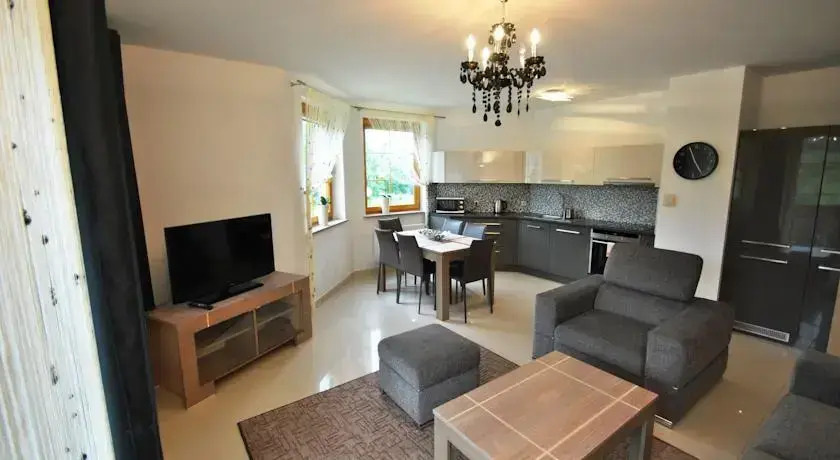 Nowoczesne Apartamenty Sun Seasons 24 w Karpaczu z Parkingiem by Noclegi Renters