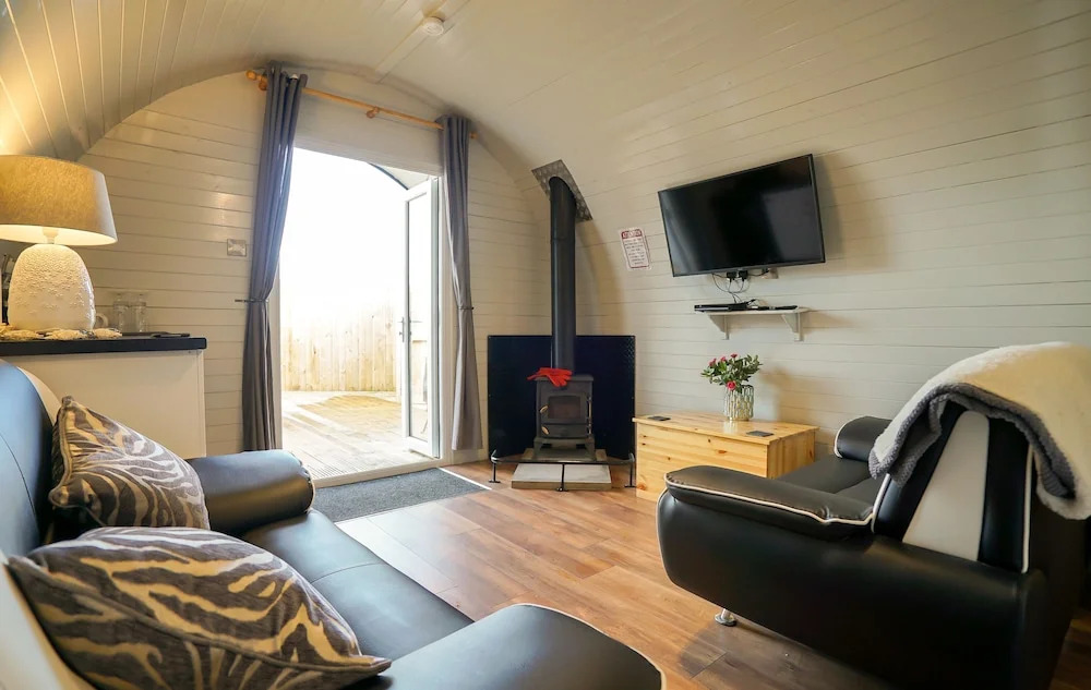 Original Glamping Pod with Hot Tub