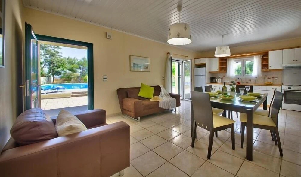 Nyktelia Holiday Villa