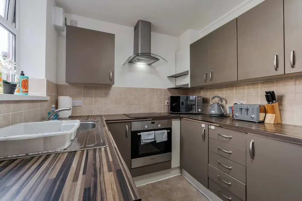 Long Stay 3BR House With Parking