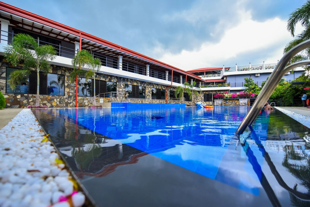 Centauria Wild Resort
