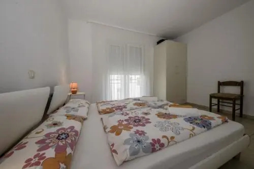 Apartment In Lopar With Air Conditioning Wi fi