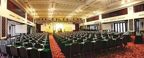 Guilin Merryland Resort Hotel - Guilin