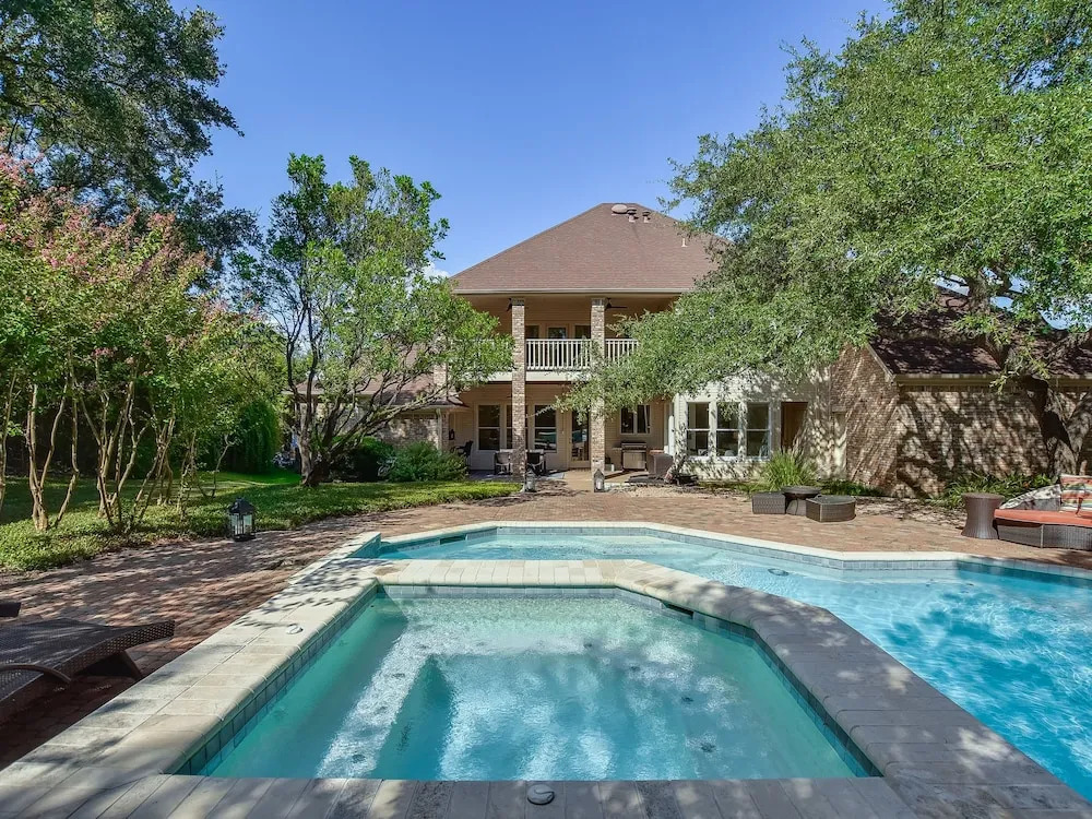 The Austin Country Club Estate - 5 Br Home