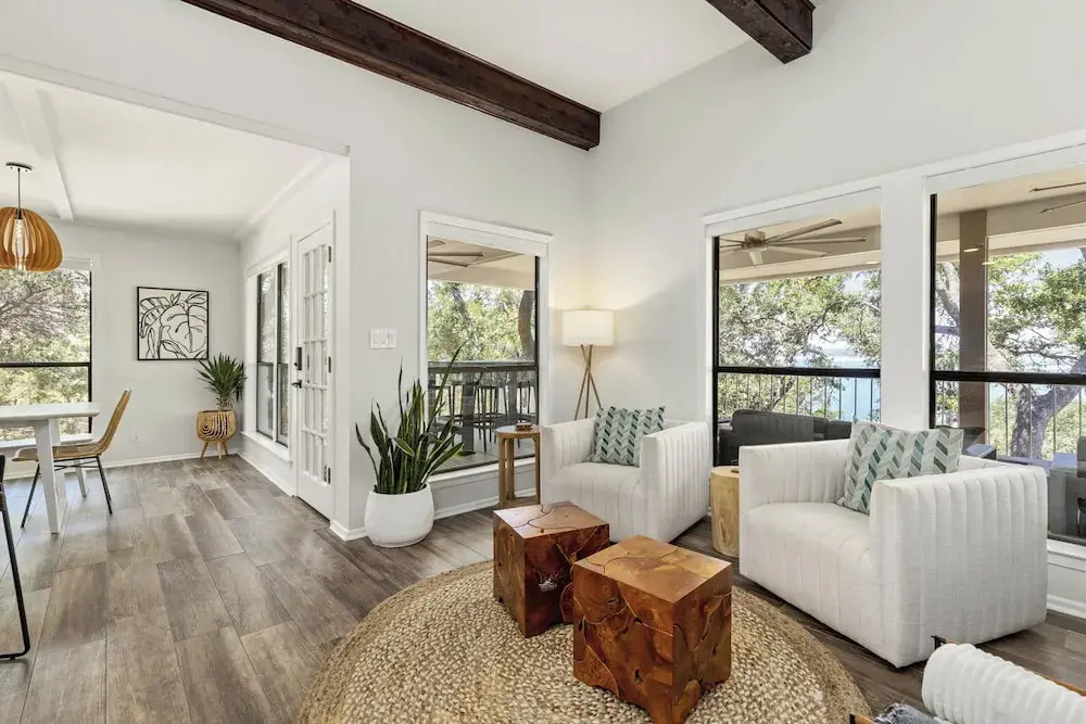 Lakefront, Private 3br, Dog-friendly Rental
