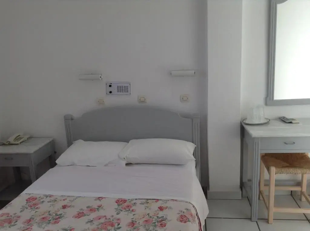 King Thiras Hotel